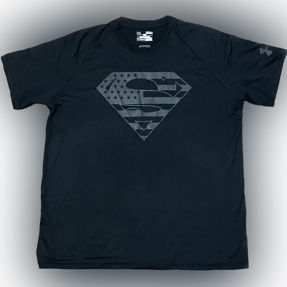 Men’s Under Armour Superman Loose Fit Tee - Medium (M)